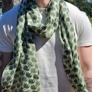 Étole en cachemire 100% naturel avec motif éléphants verts, accessoire de mode artisanal indien porté autour du cou